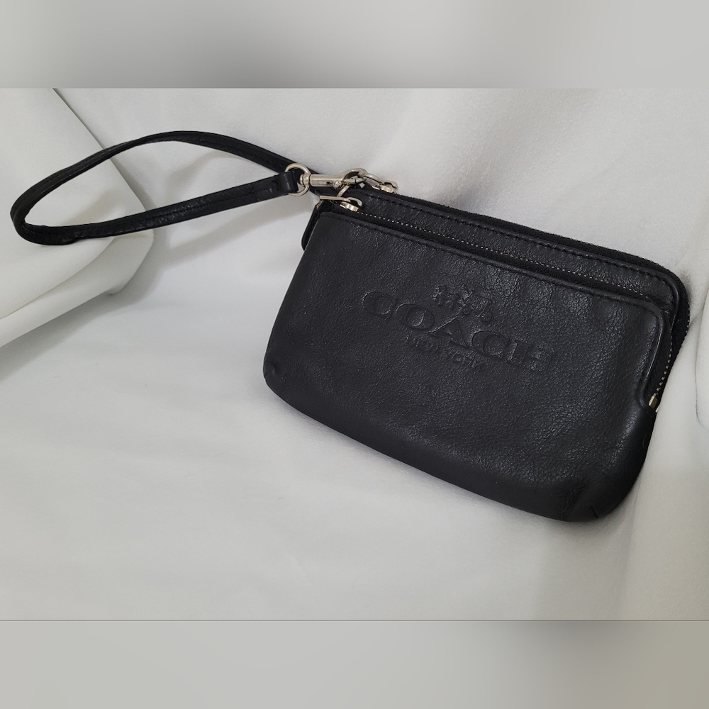 Coach Wristlet Black Leather EUC